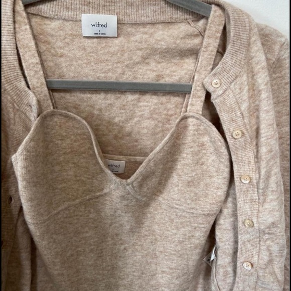 Wilfred Sweaters - Aritzia set